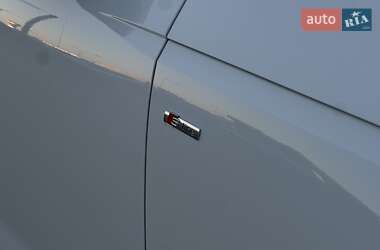 Седан Audi A4 2021 в 