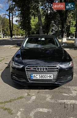 Седан Audi A4 2015 в Подольске