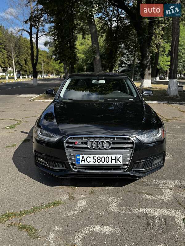 Седан Audi A4 2015 в Подольске
