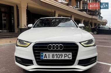 Седан Audi A4 2015 в 
