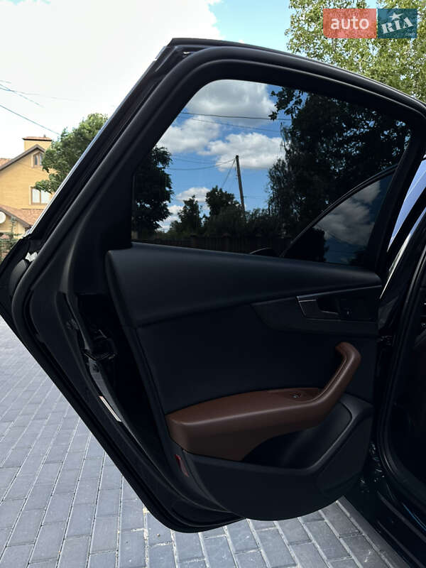Седан Audi A4 2016 в Полтаве