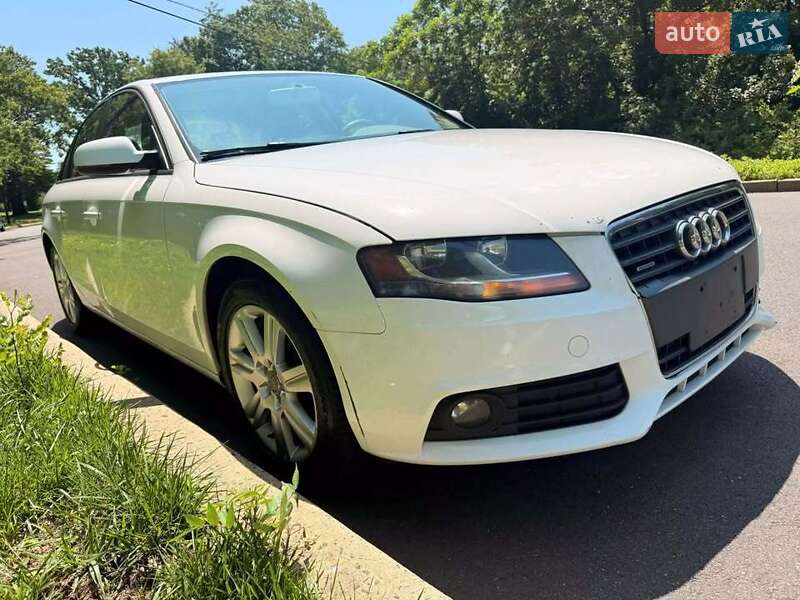 Седан Audi A4 2011 в Виннице