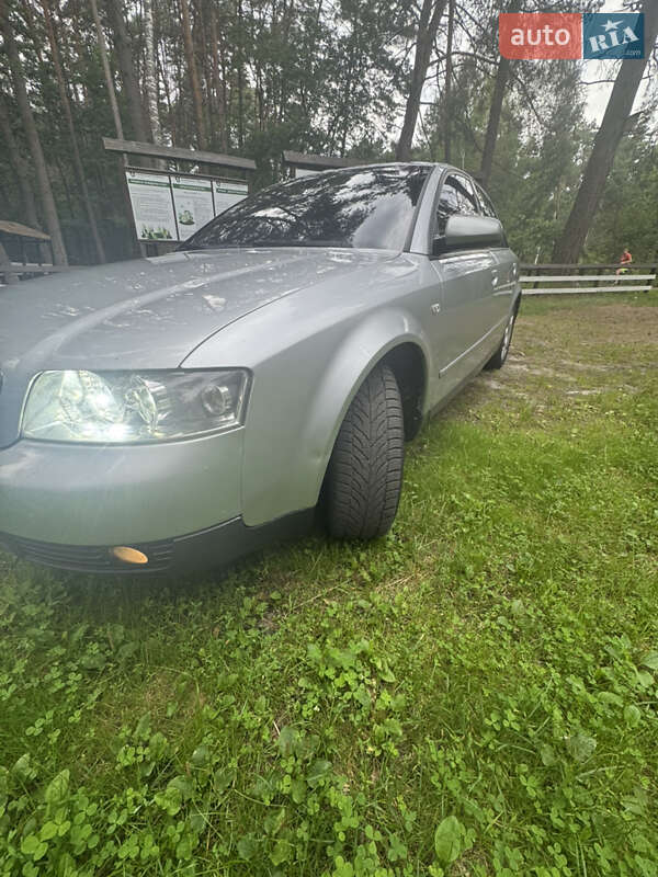 Седан Audi A4 2002 в Одессе