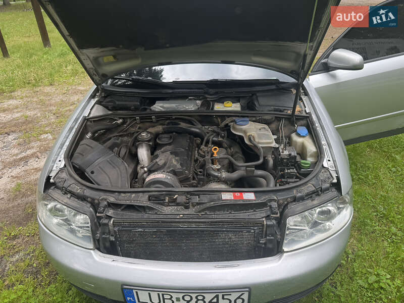 Седан Audi A4 2002 в Одессе