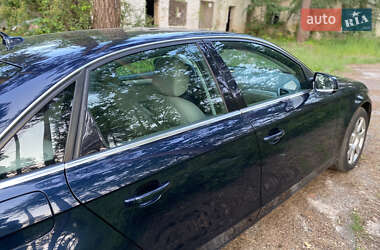 Седан Audi A4 2010 в 