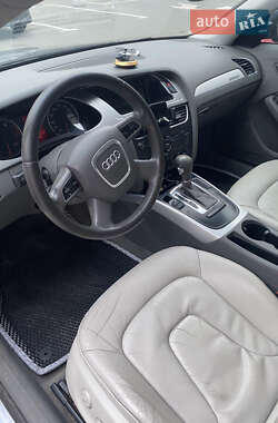 Седан Audi A4 2010 в 