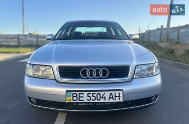 Седан Audi A4 2001 в 