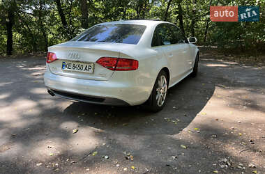Седан Audi A4 2012 в 