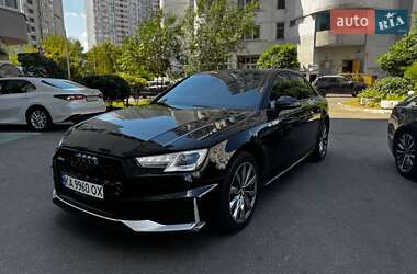 Седан Audi A4 2018 в 