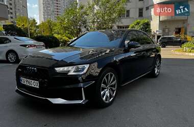 Седан Audi A4 2018 в 