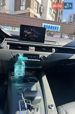 Седан Audi A4 2017 в 