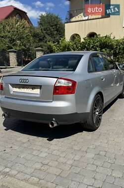 Седан Audi A4 2005 в  фото 7 Седан Audi A4 2005 в