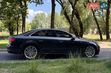 Седан Audi A4 2016 в 