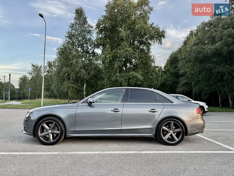 Седан Audi A4 2012 в Киеве