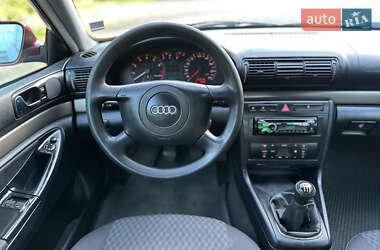 Седан Audi A4 1999 в 