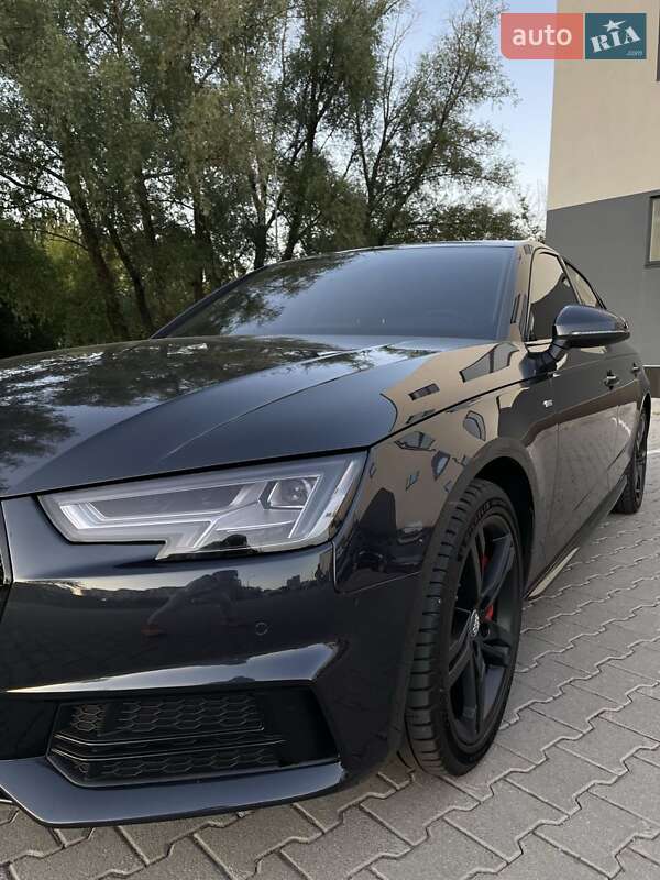 Седан Audi A4 2016 в Хмельницком