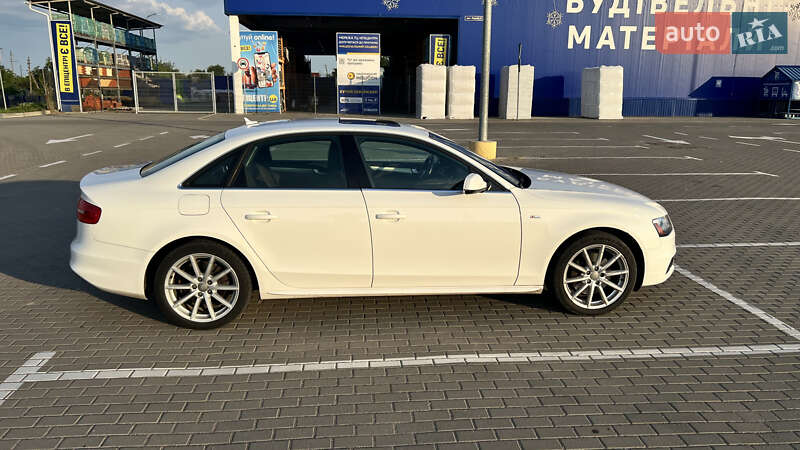 Седан Audi A4 2014 в Нововолынске