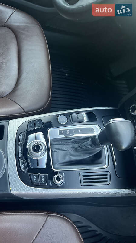 Седан Audi A4 2014 в Нововолынске