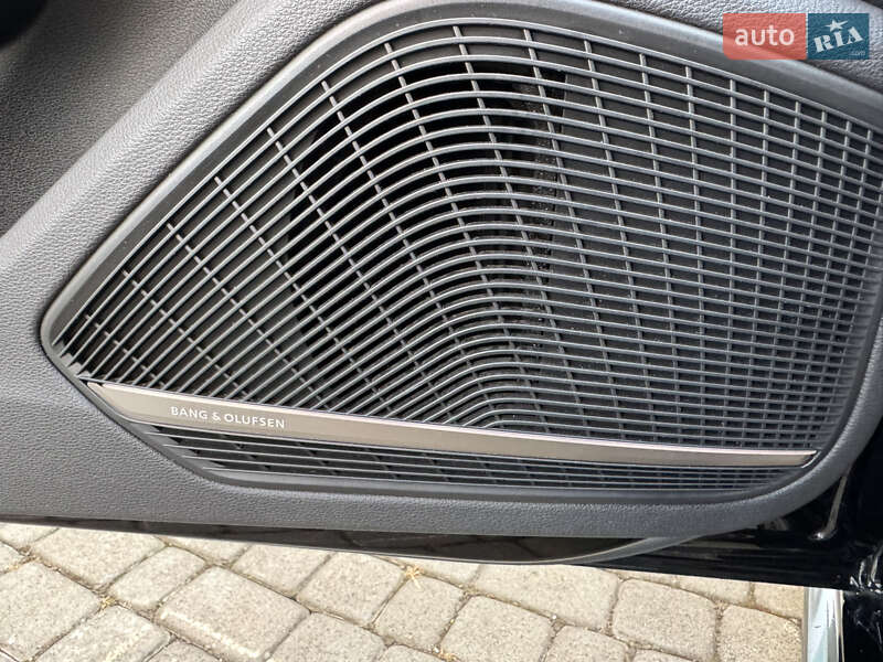 Седан Audi A4 2018 в Ивано-Франковске