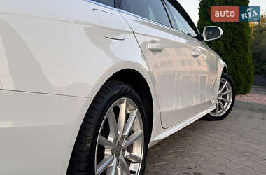 Седан Audi A4 2015 в 