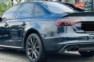 Седан Audi A4 2014 в 
