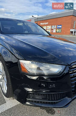 Седан Audi A4 2013 в 