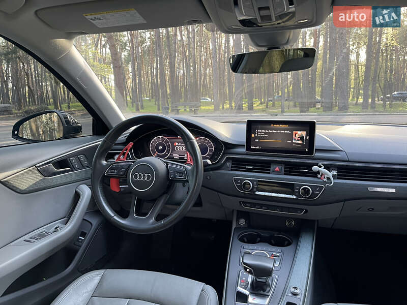 Седан Audi A4 2017 в Киеве