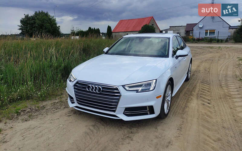 Седан Audi A4 2019 в 
