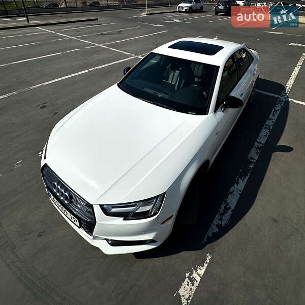 Седан Audi A4 2018 в Львове