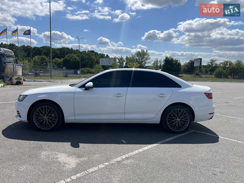 Седан Audi A4 2016 в Полтаве