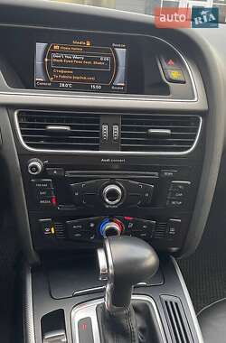 Седан Audi A4 2014 в Луцке