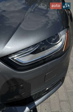 Седан Audi A4 2013 в Днепре