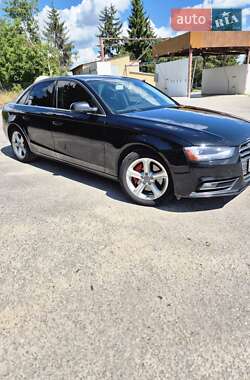 Седан Audi A4 2013 в 