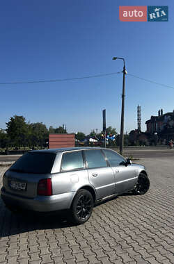 Универсал Audi A4 2000 в 