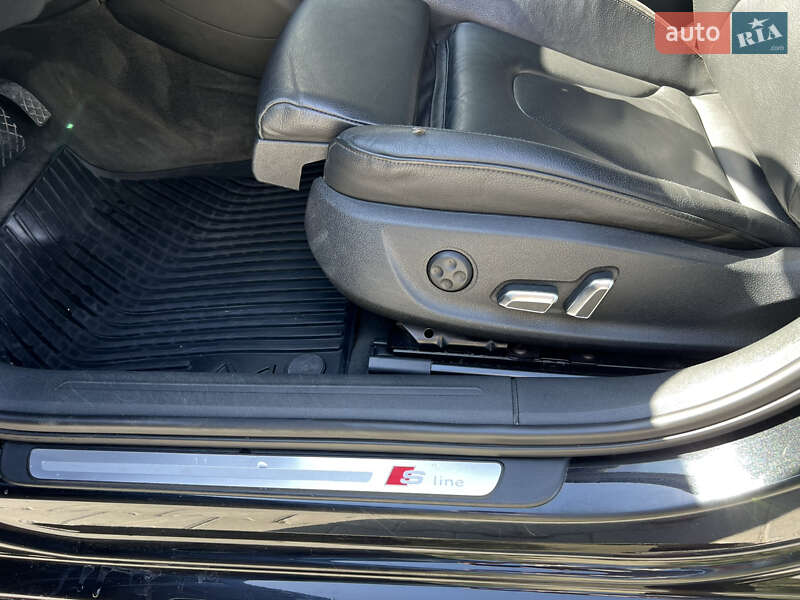 Седан Audi A4 2013 в Виннице