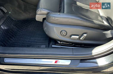 Седан Audi A4 2013 в 