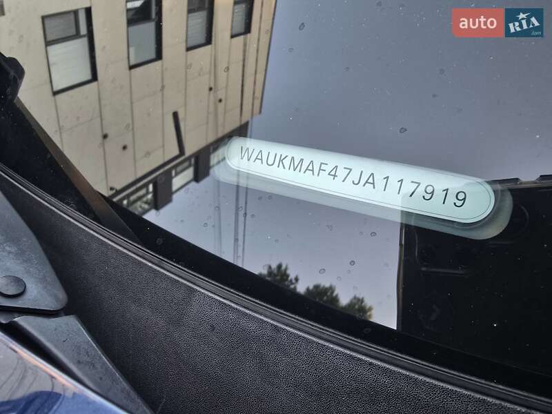 Седан Audi A4 2018 в Києві