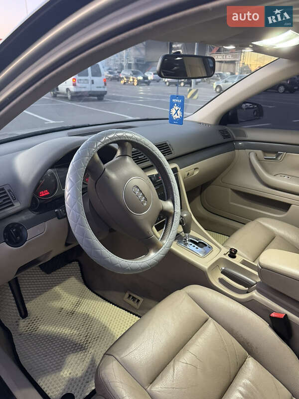 Седан Audi A4 2002 в Киеве