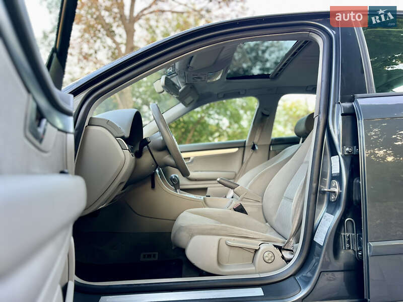 Седан Audi A4 2005 в Одессе