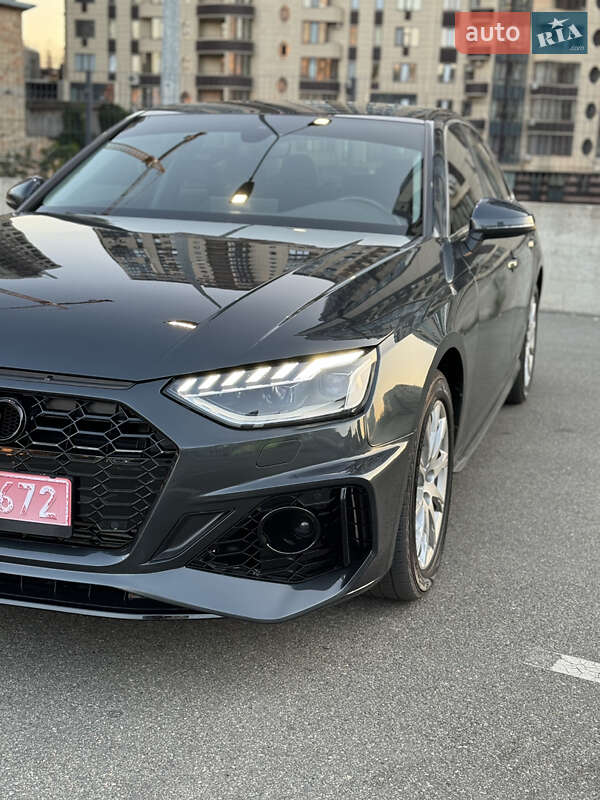 Седан Audi A4 2020 в Киеве