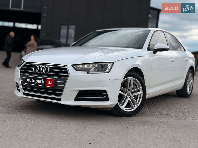 Седан Audi A4 2016 в 