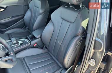 Седан Audi A4 2019 в 