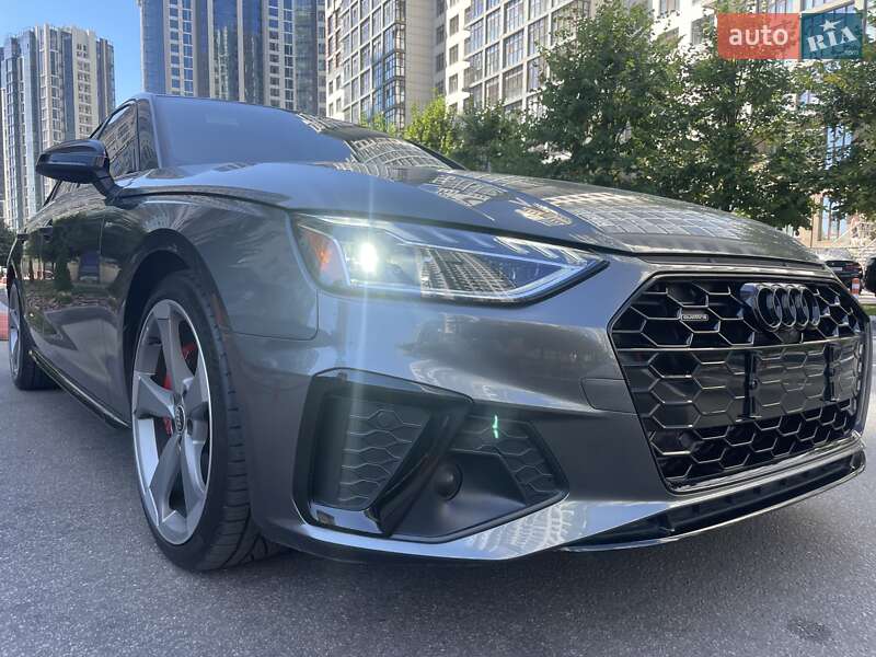 Седан Audi A4 2022 в Киеве