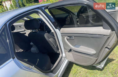Седан Audi A4 2001 в 
