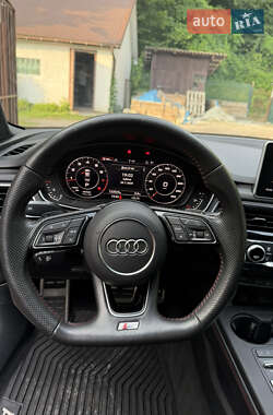 Седан Audi A4 2017 в 