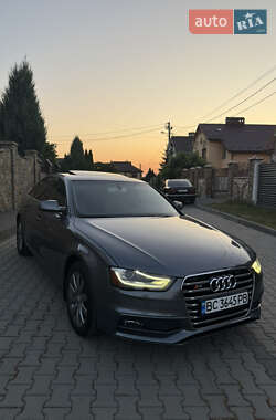 Седан Audi A4 2012 в 