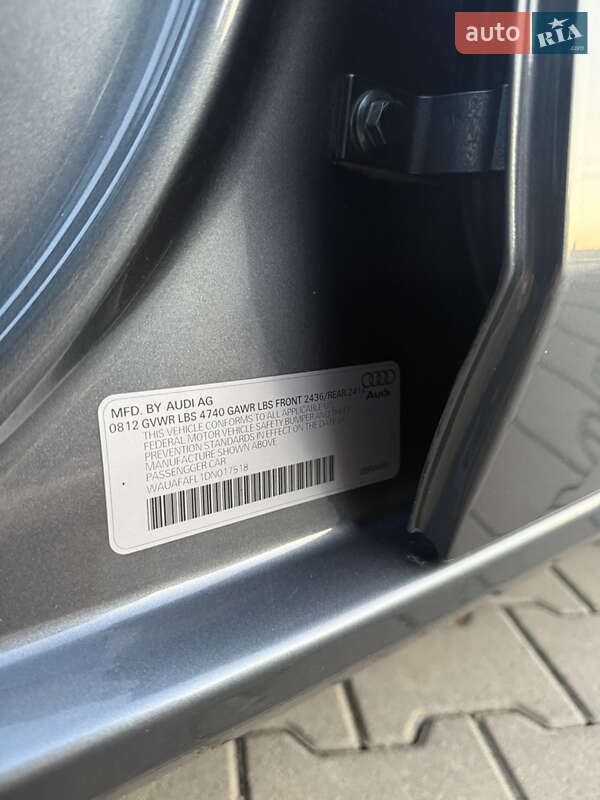 Седан Audi A4 2012 в Львове