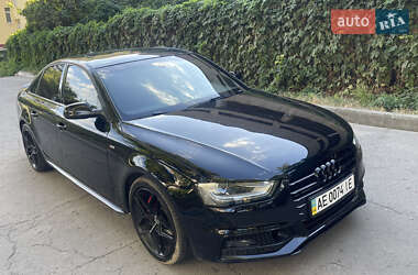 Седан Audi A4 2013 в 