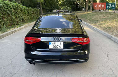 Седан Audi A4 2013 в 