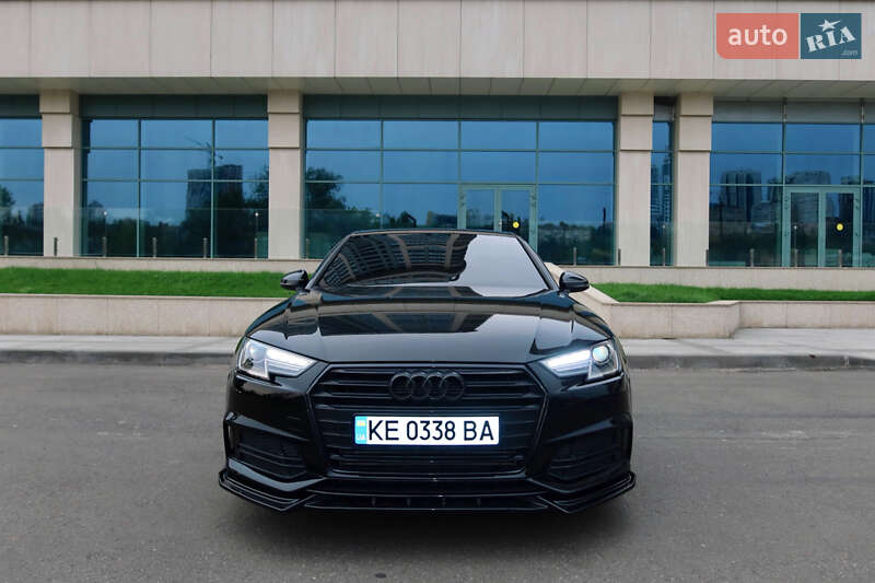 Седан Audi A4 2017 в Днепре